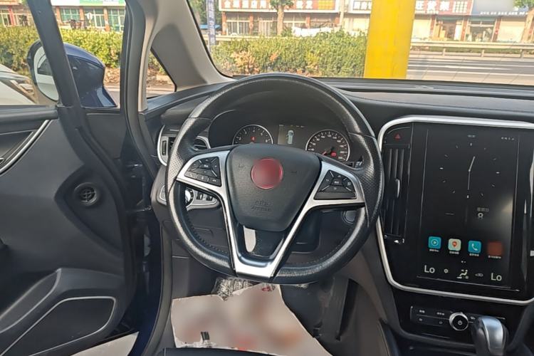 Used BYD Song MAX 2017 1.5T Automatic Smart Connect Luxury 7-Seater Steering Wheel