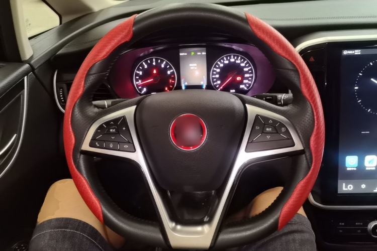 Used BYD Song MAX 2017 1.5T Automatic Smart Connect Elite 7-Seater Steering Wheel