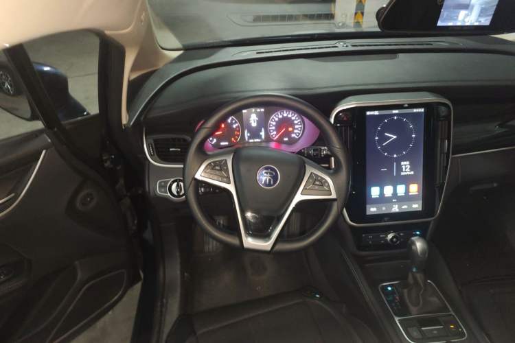 Used BYD Song MAX 2017 1.5T Automatic Smart Connect Elite 7-Seater Steering Wheel