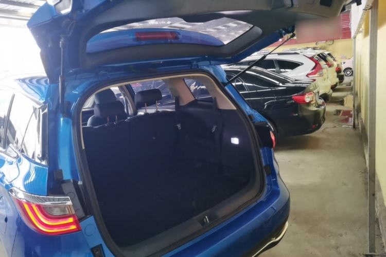 Used BYD Song MAX 2017 1.5T Automatic Smart Connect Elite 7-Seater Trunk