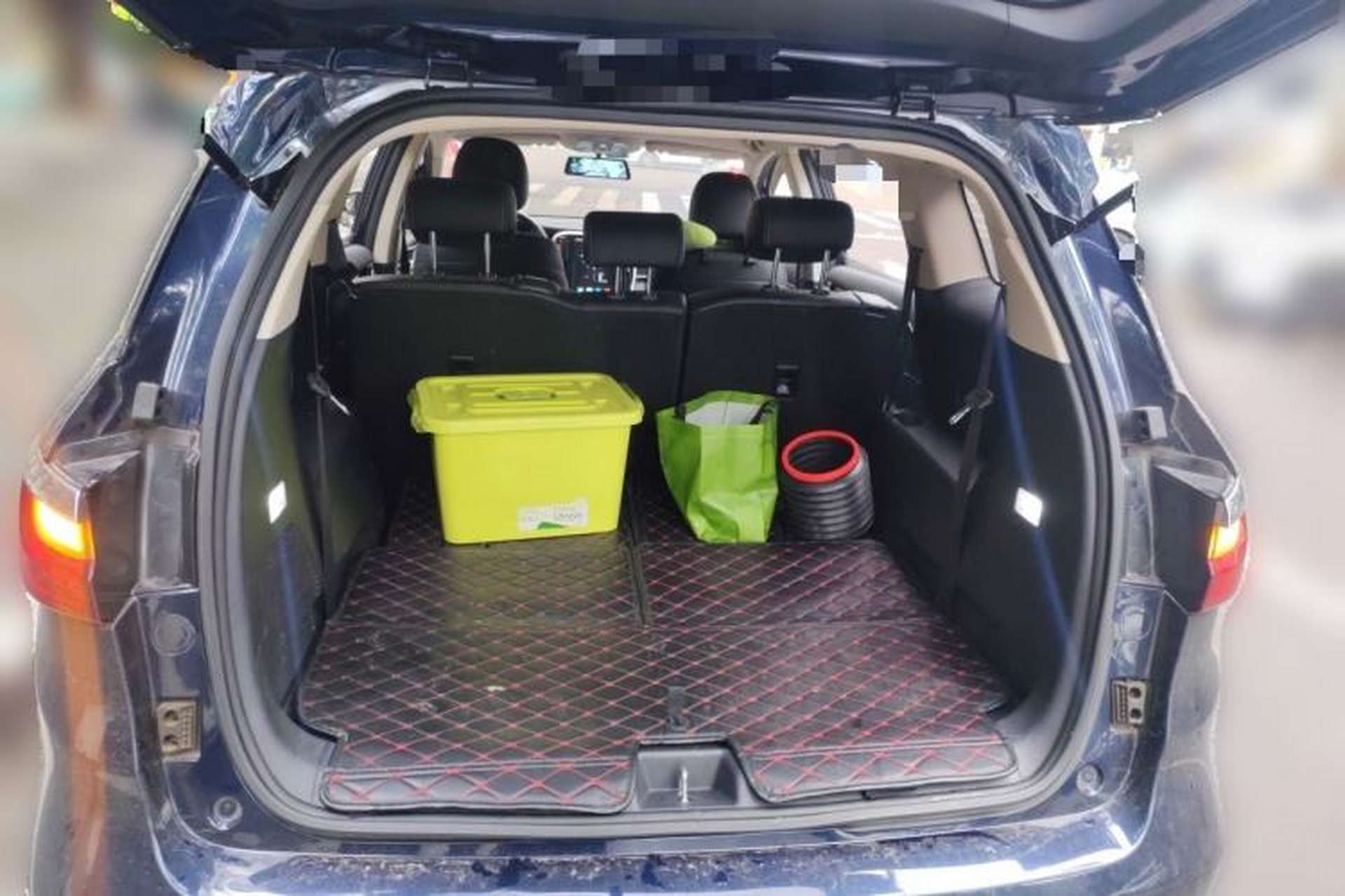 Used BYD Song MAX 2017 1.5T Automatic Smart Connect Elite 7-Seater Trunk