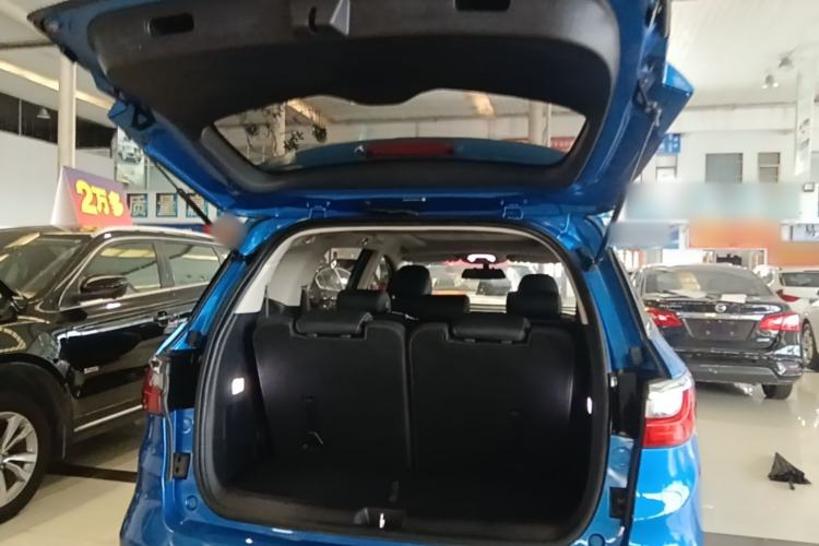 Used BYD Song MAX 2017 1.5T Automatic Smart Connect Elite 7-Seater Trunk