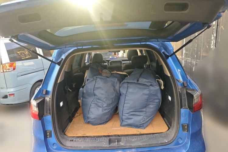 Used BYD Song MAX 2017 1.5T Automatic Smart Connect Elite 7-Seater Trunk