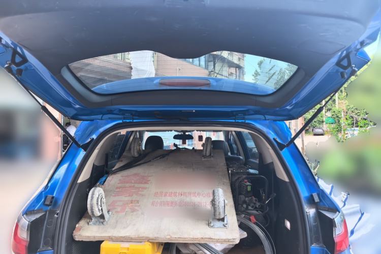 Used BYD Song MAX 2017 1.5T Automatic Smart Connect Elite 7-Seater Trunk