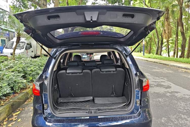 Used BYD Song MAX 2017 1.5T Automatic Smart Connect Elite 7-Seater Trunk