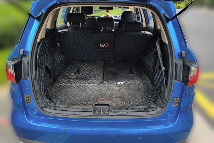 Used BYD Song MAX 2017 1.5T Automatic Smart Connect Elite 7-Seater Trunk