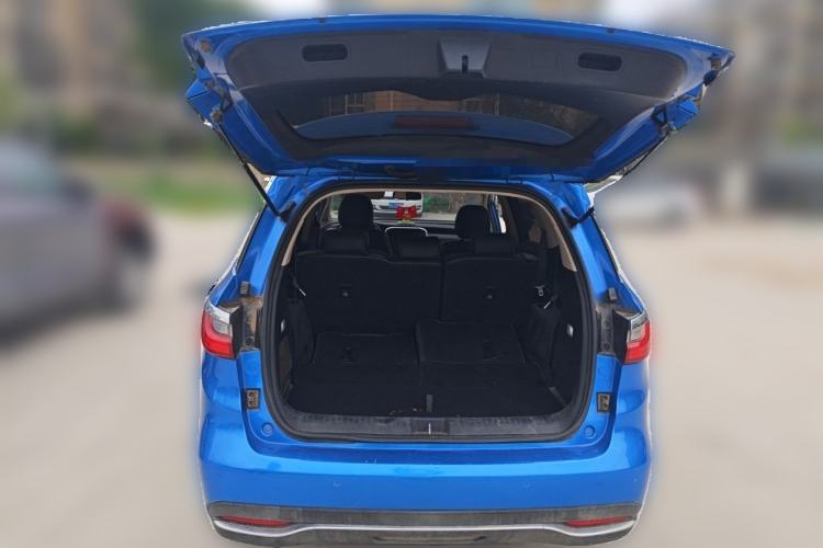 Used BYD Song MAX 2017 1.5T Automatic Smart Connect Elite 7-Seater Trunk