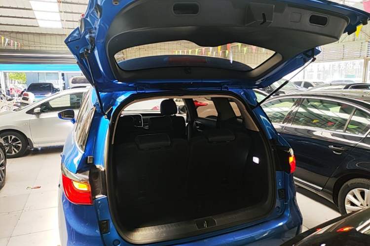 Used BYD Song MAX 2017 1.5T Automatic Smart Connect Elite 7-Seater Trunk