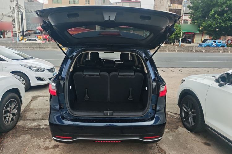 Used BYD Song MAX 2017 1.5T Automatic Smart Connect Prestige 7-Seater Trunk