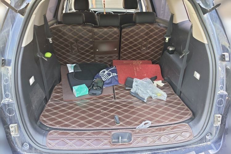 Used BYD Song MAX 2017 1.5T Automatic Smart Connect Elite 7-Seater Trunk