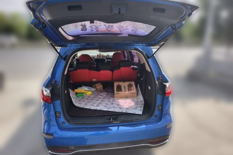 Used BYD Song MAX 2017 1.5T Automatic Smart Connect Prestige 7-Seater Trunk