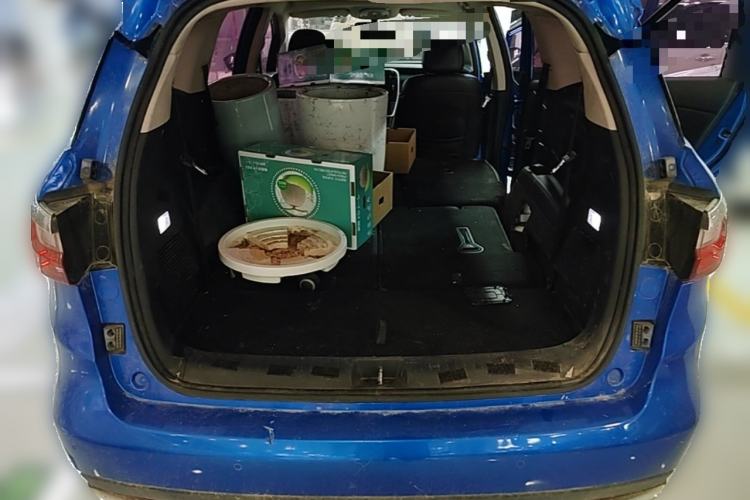 Used BYD Song MAX 2017 1.5T Automatic Smart Connect Prestige 7-Seater Trunk