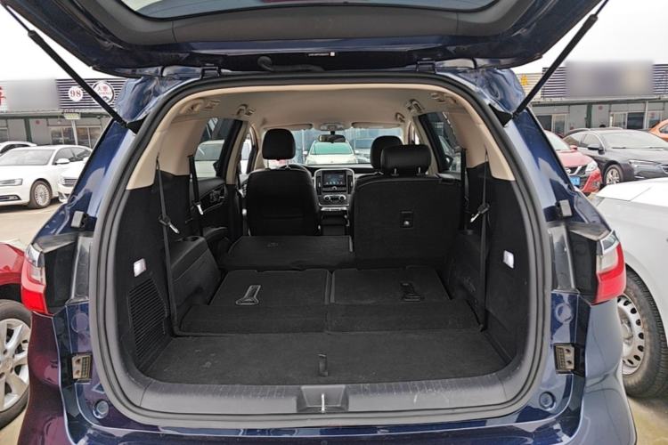 Used BYD Song MAX 2017 1.5T Manual Smart Connect Luxury 7-Seater Trunk