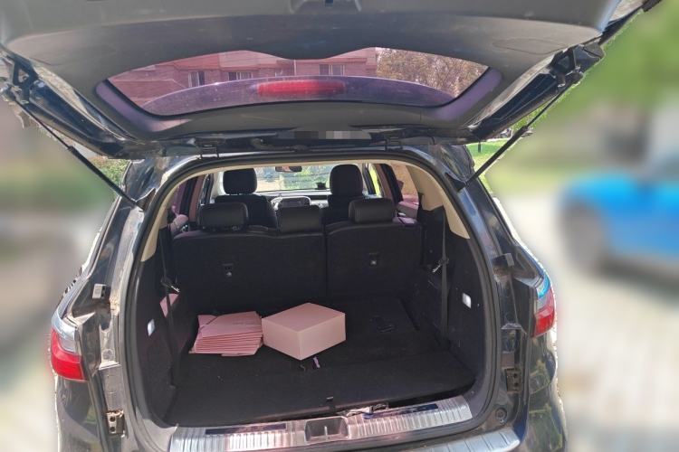 Used BYD Song MAX 2017 1.5T Automatic Smart Connect Elite 7-Seater Trunk