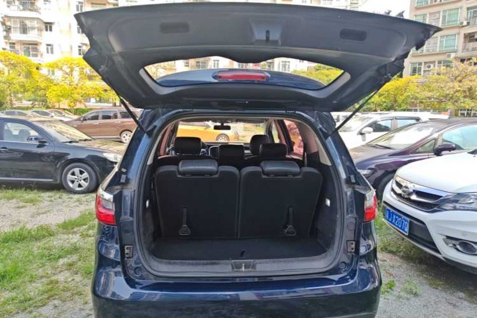 Used BYD Song MAX 2017 1.5T Automatic Smart Connect Elite 7-Seater Trunk