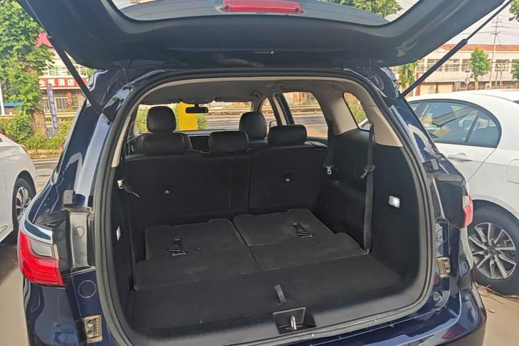 Used BYD Song MAX 2017 1.5T Automatic Smart Connect Luxury 7-Seater Trunk