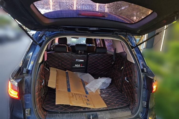 Used BYD Song MAX 2017 1.5T Automatic Smart Connect Luxury 7-Seater Trunk