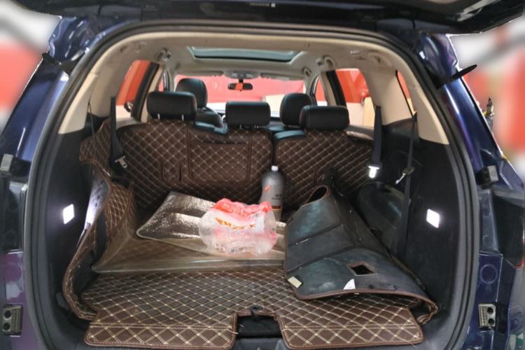 Used BYD Song MAX 2017 1.5T Automatic Smart Connect Elite 7-Seater Trunk