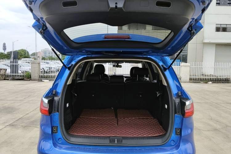 Used BYD Song MAX 2017 1.5T Automatic Smart Connect Prestige 7-Seater Trunk