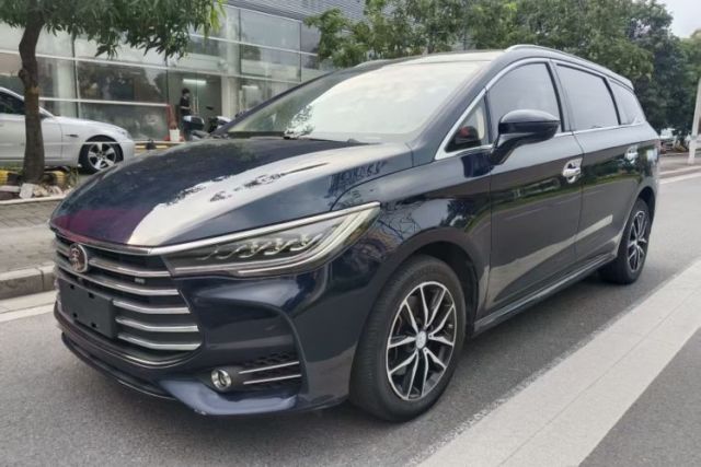 BYD Song MAX 2017 1.5T Automatic Smart Connect Elite 7-Seater usado