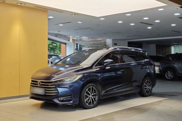 BYD Song MAX 2017 1.5T Automatic Smart Connect Elite 7-Seater usata