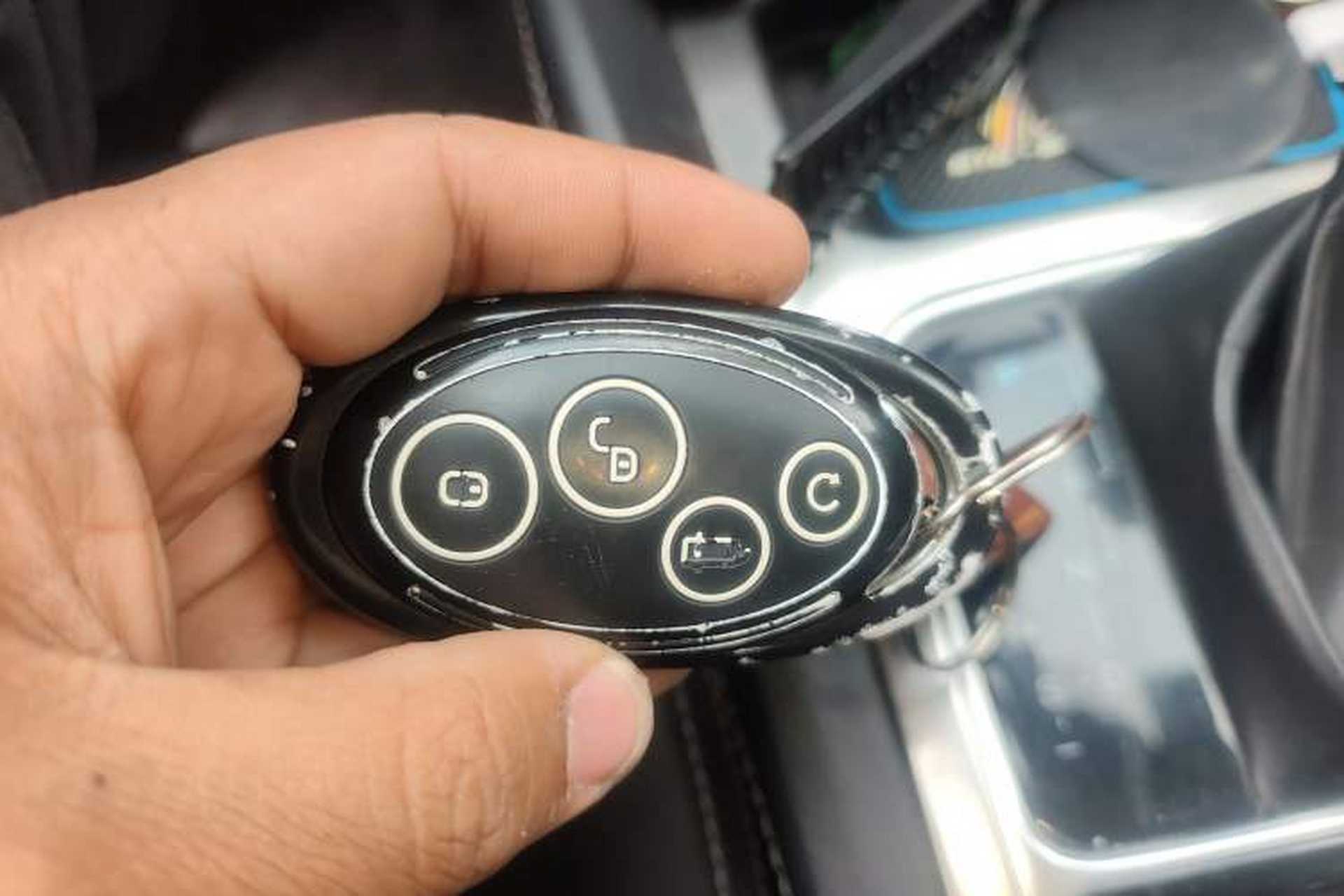 Used BYD Song MAX 2017 1.5T Automatic Smart Connect Prestige 7-Seater Vehicle Key