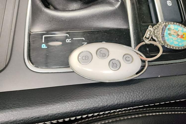 Used BYD Song MAX 2017 1.5T Automatic Smart Connect Elite 7-Seater Vehicle Key