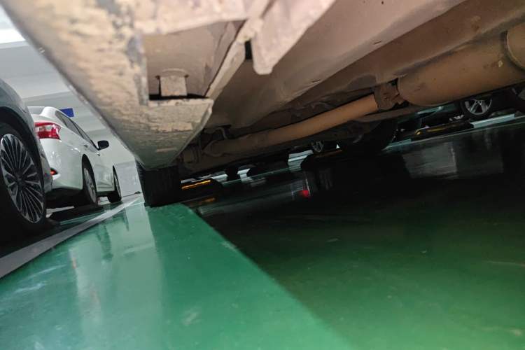 Used BYD Song MAX 2017 1.5T Automatic Smart Connect Elite 7-Seater Chassis Front Right
