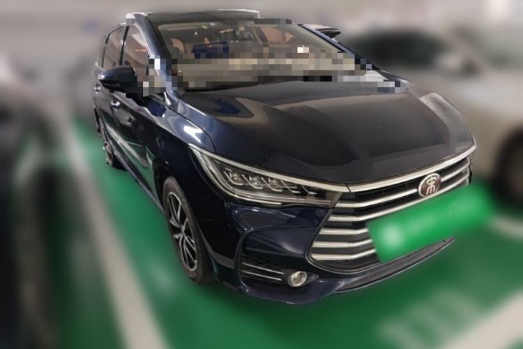 Used BYD Song MAX 2017 1.5T Automatic Smart Connect Elite 7-Seater Front Right 45 Deg