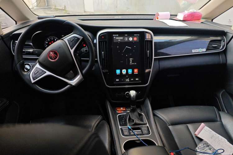 Used BYD Song MAX 2017 1.5T Automatic Smart Connect Elite 7-Seater Center Console