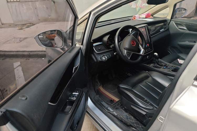 Used BYD Song MAX 2017 1.5T Automatic Smart Connect Elite 7-Seater Driver Seat