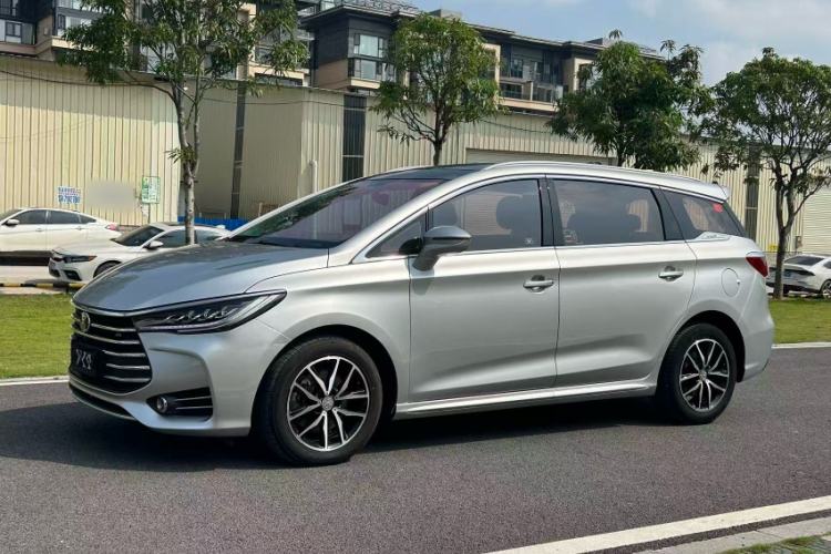 Used BYD Song MAX 2017 1.5T Automatic Smart Connect Elite 7-Seater Exterior 2