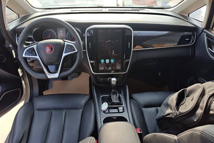 Used BYD Song MAX 2017 1.5T Automatic Smart Connect Elite 7-Seater Interior 2