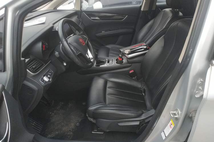 Used BYD Song MAX 2017 1.5T Automatic Smart Connect Elite 7-Seater Left Front Seat