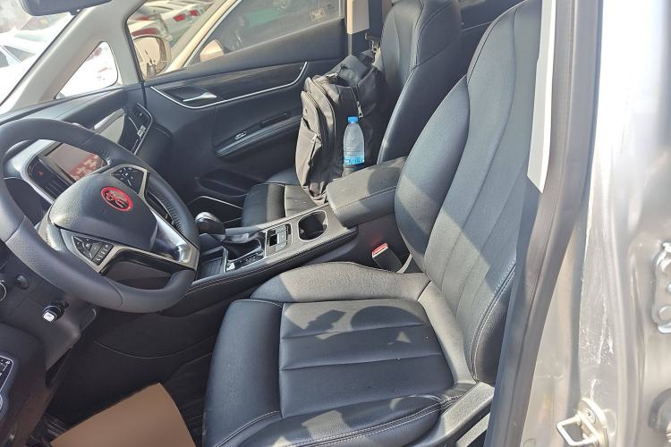 Used BYD Song MAX 2017 1.5T Automatic Smart Connect Elite 7-Seater Left Front Seat