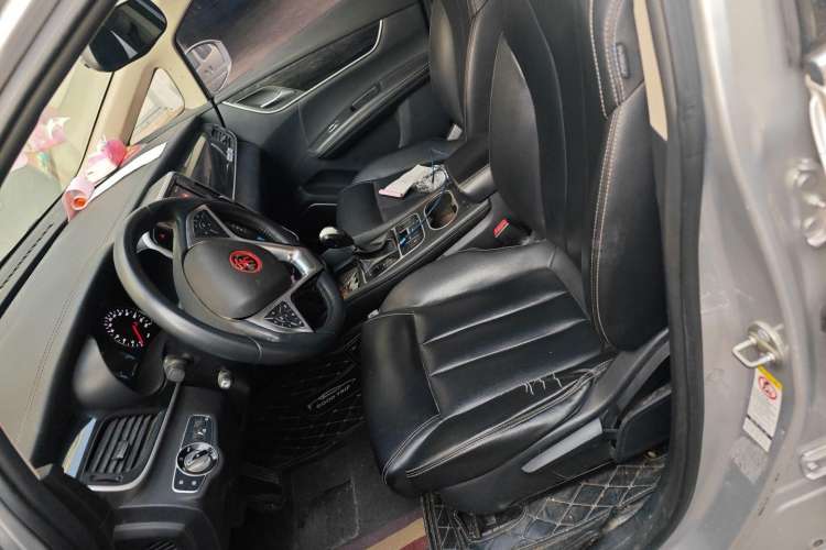 Used BYD Song MAX 2017 1.5T Automatic Smart Connect Elite 7-Seater Left Front Seat