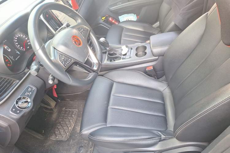 Used BYD Song MAX 2017 1.5T Automatic Smart Connect Elite 7-Seater Left Front Seat