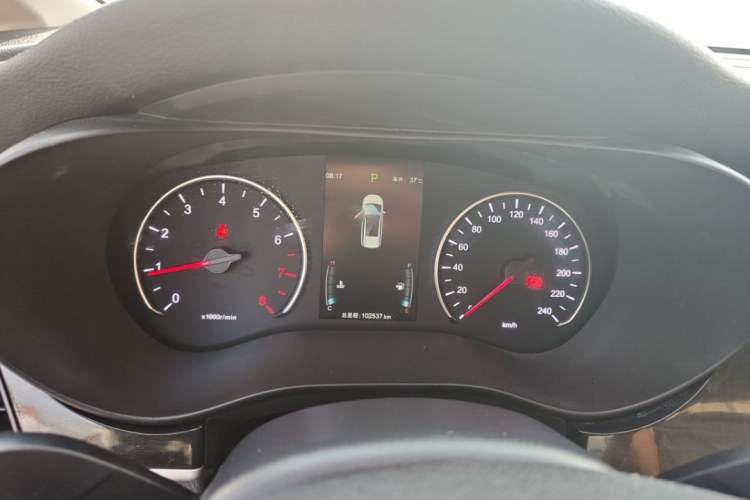 Used BYD Song MAX 2017 1.5T Automatic Smart Connect Elite 7-Seater Odometer Close Up