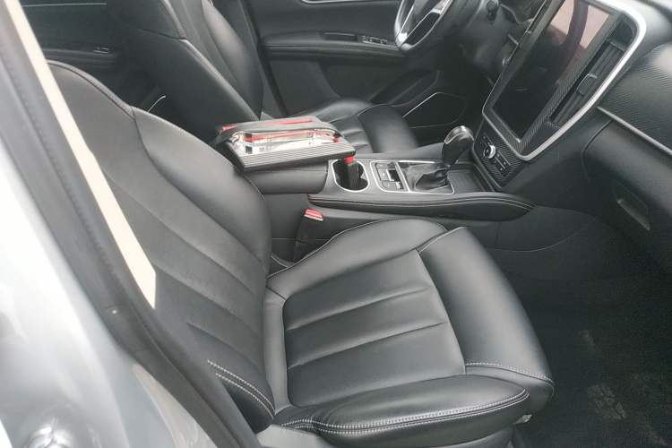 Used BYD Song MAX 2017 1.5T Automatic Smart Connect Elite 7-Seater Right Front Seat