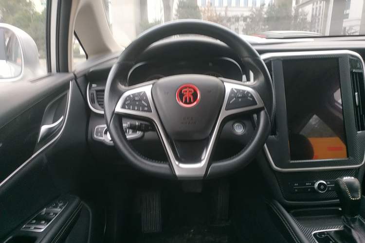 Used BYD Song MAX 2017 1.5T Automatic Smart Connect Elite 7-Seater Steering Wheel