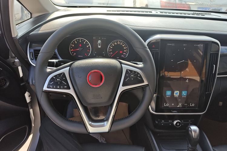 Used BYD Song MAX 2017 1.5T Automatic Smart Connect Elite 7-Seater Steering Wheel