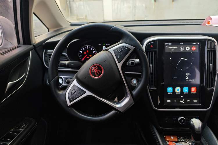 Used BYD Song MAX 2017 1.5T Automatic Smart Connect Elite 7-Seater Steering Wheel