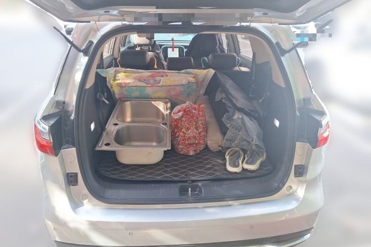 Used BYD Song MAX 2017 1.5T Automatic Smart Connect Elite 7-Seater Trunk