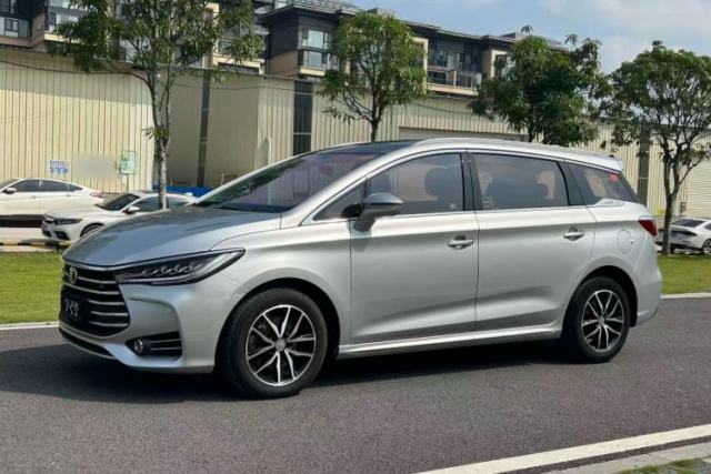 Used BYD Song MAX 2017 1.5T Automatic Smart Connect Elite 7-Seater