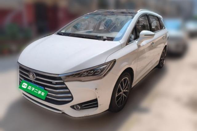Ojetý BYD Song MAX 2017 1.5T Automatic Smart Connect Elite 7-Seater