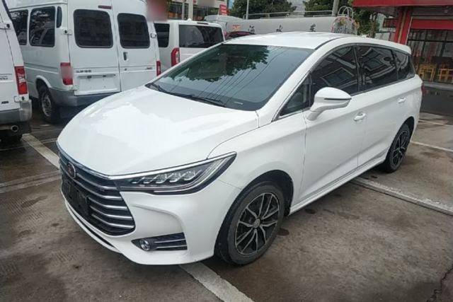 Used BYD Song MAX 2017 1.5T Manual Smart Connect Luxury 7-Seater