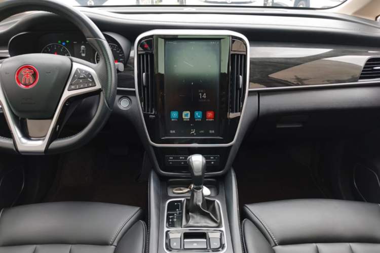 Used BYD Song MAX 2017 1.5T Automatic Smart Connect Prestige 7-Seater Audio And AC Panel