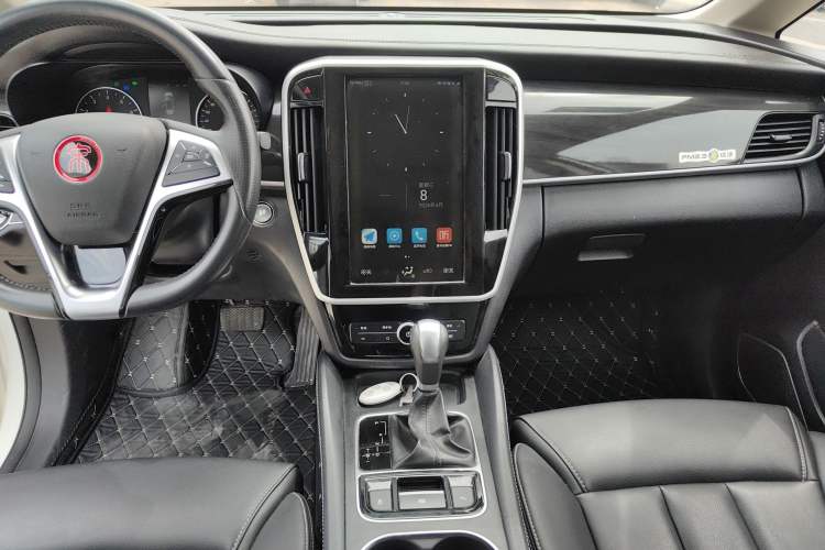 Used BYD Song MAX 2017 1.5T Automatic Smart Connect Elite 7-Seater Audio And AC Panel