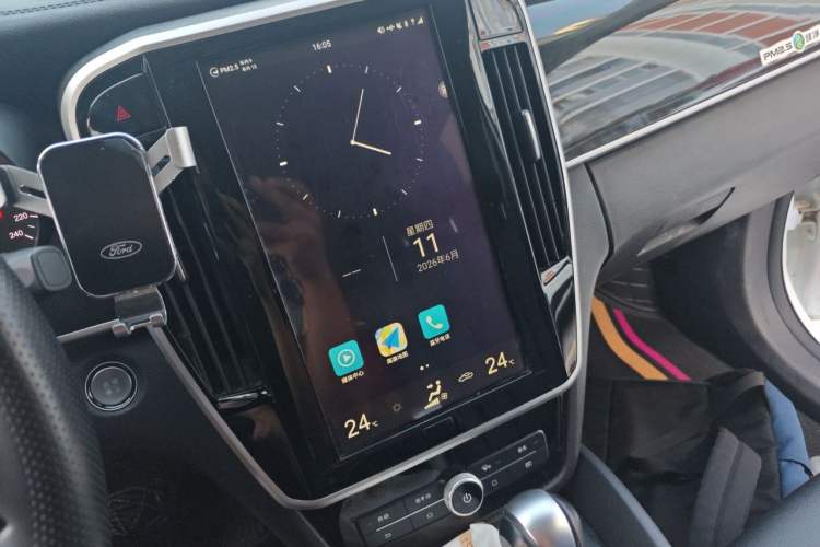 Used BYD Song MAX 2017 1.5T Automatic Smart Connect Prestige 7-Seater Audio And AC Panel