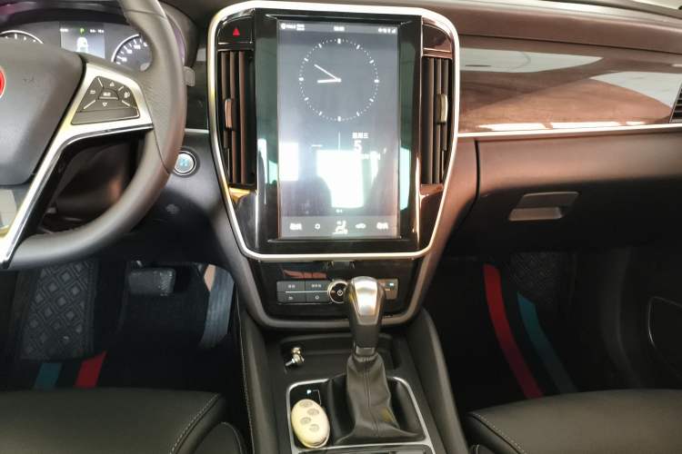 Used BYD Song MAX 2017 1.5T Automatic Smart Connect Elite 7-Seater Audio And AC Panel